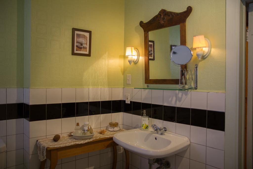 Gite Au Croissant De Lune Quebec City Room photo